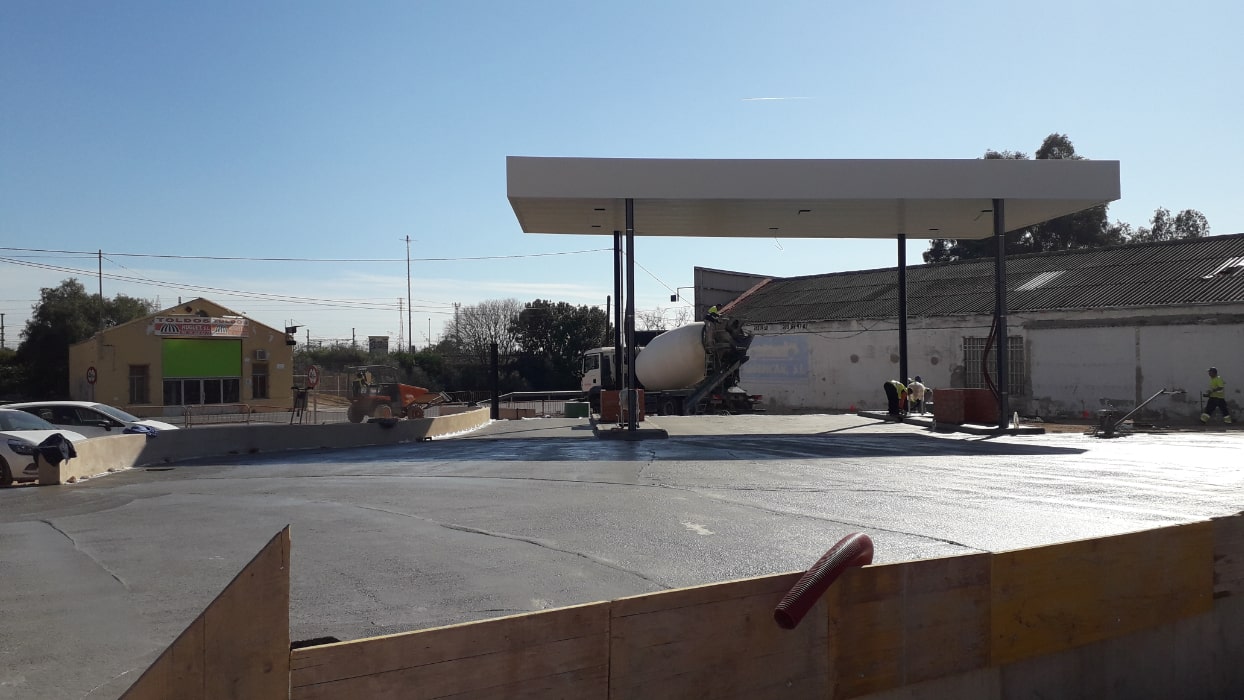 Construcción de Gasolinera Low Cost en Sagunto
