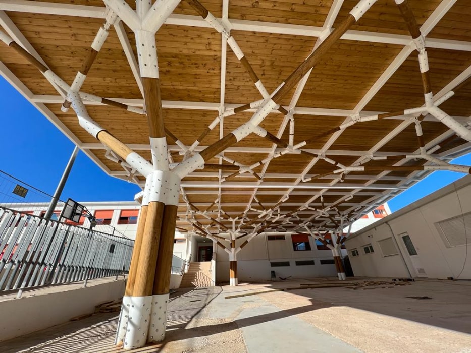 CUBIERTA EN EL PATIO DE JUEGOS DEL COLEGIO LA PEA, VILLAMARXANT