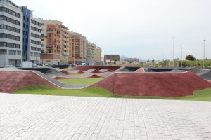 Sergio Mantecón realizando pruebas en el pump track