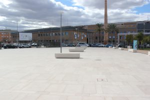 Urbanización Plaza Central CEU Cardenal Herrera