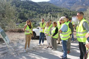 Visita Diputación obras acceso Beniatjar
