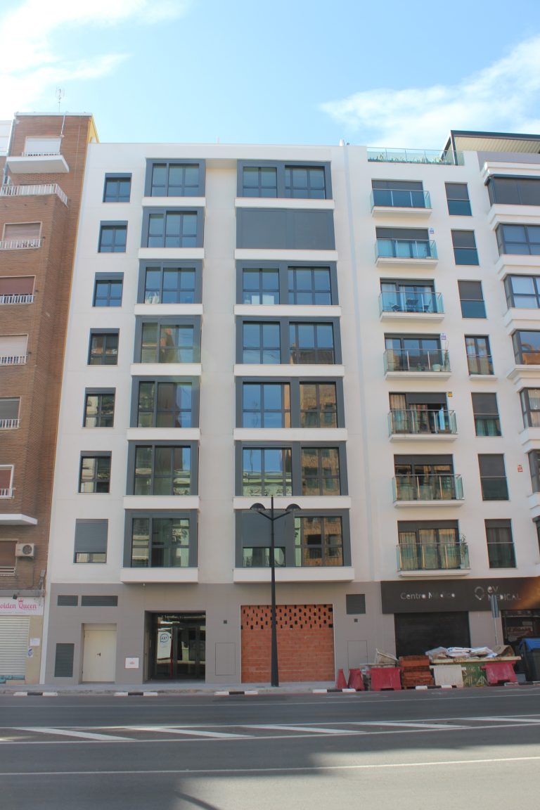 Edificio de 16 viviendas en Pérez Galdós 31_Urbamed