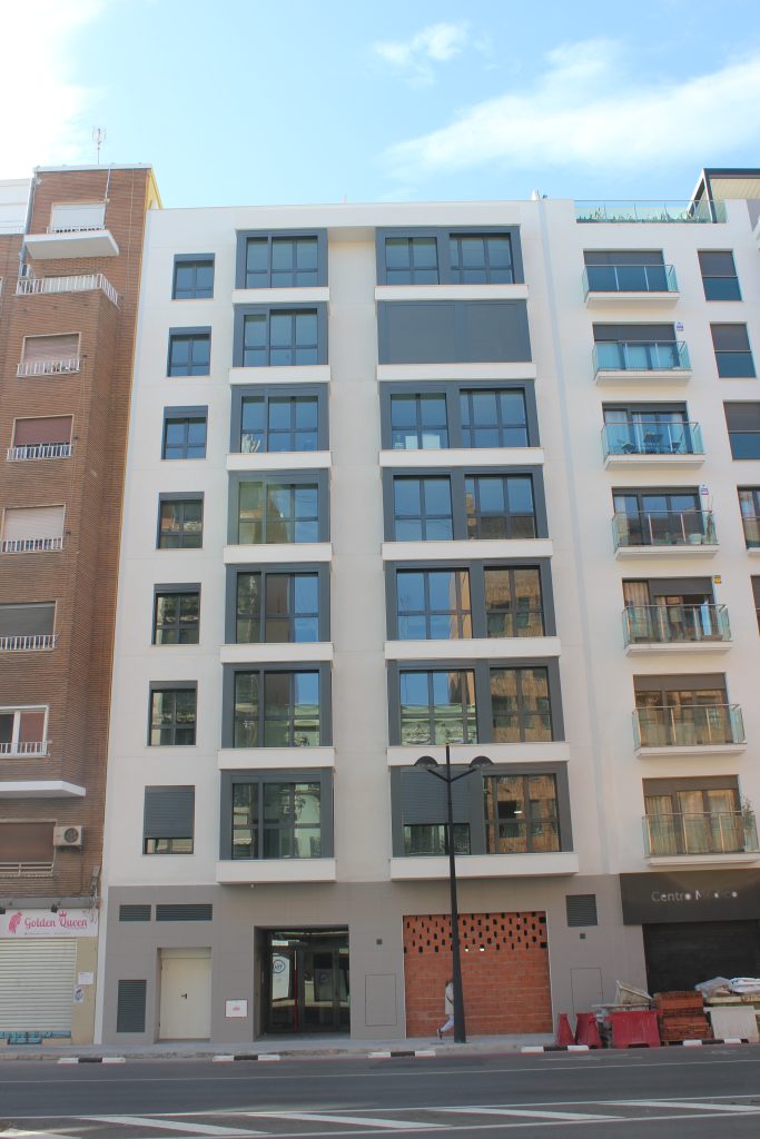 Edificio de 16 viviendas en Pérez Galdós 31_Urbamed